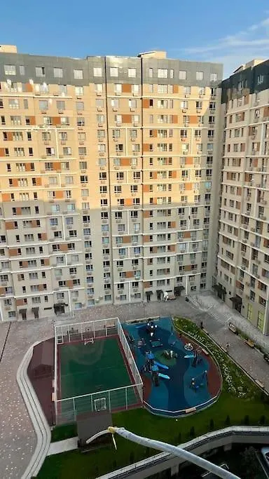알마티 2-Х Ком Кв Недалеко От Трц Мега 아파트